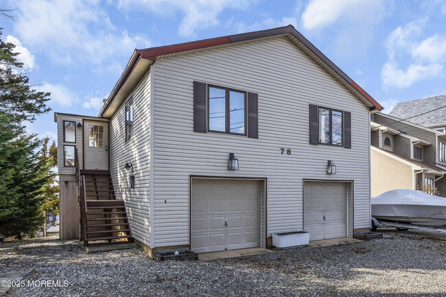 Primary Photo - 78 Tall Timber Dr