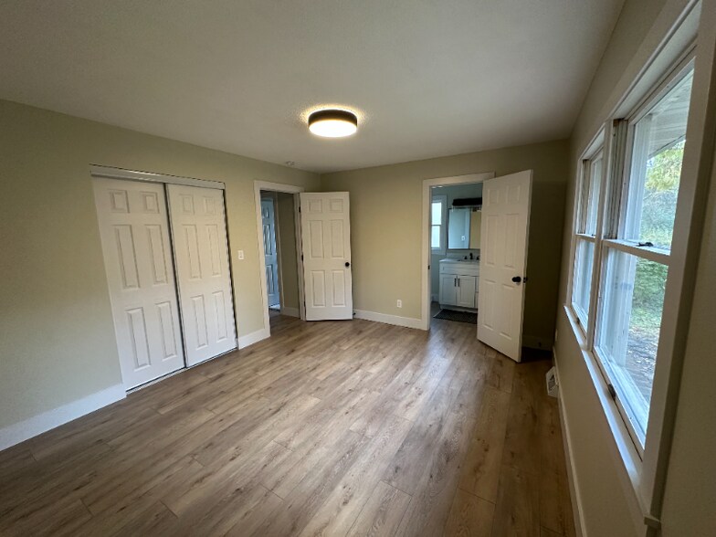 Building Photo - 6610 Lancaster Rd