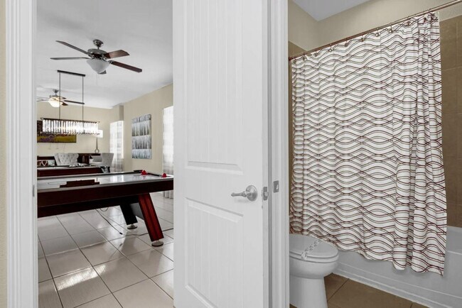 Building Photo - 7601 Brookhurst Ln