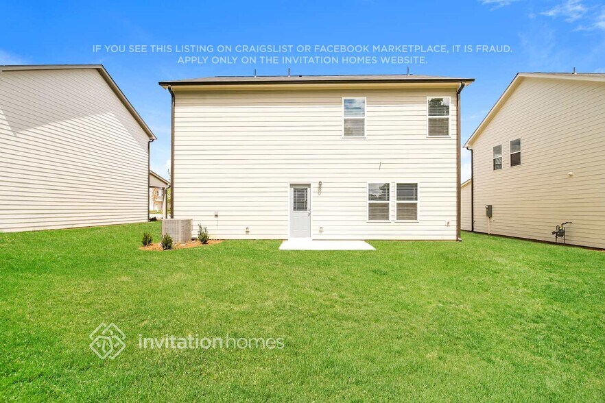 Building Photo - 2080 Boxwood Cir