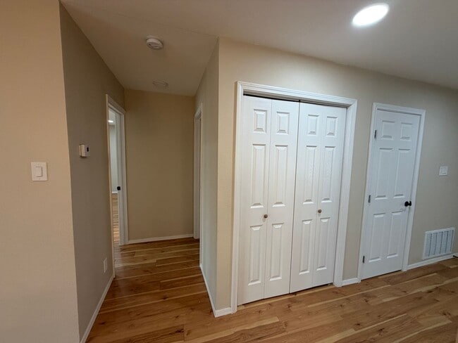 Building Photo - Beautifully Remodeled 3 Bedroom Single Story Home Available Near Golf Course Rd NW & McMahon Blvd...