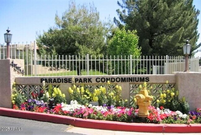 Building Photo - 4554 E Paradise Village Pkwy N