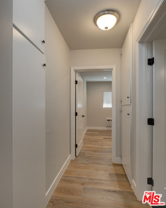 Building Photo - 4703 W St Charles Pl