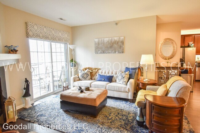 Building Photo - 2 br, 2 bath House - 3031 Grand Ave #214