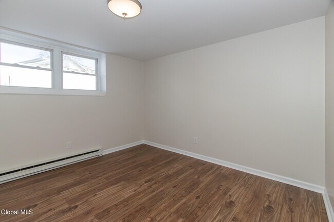 Building Photo - 59 Miller Ave