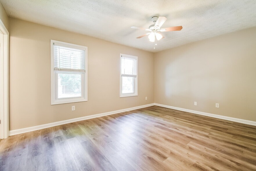 Building Photo - 3210 Fescue Cir