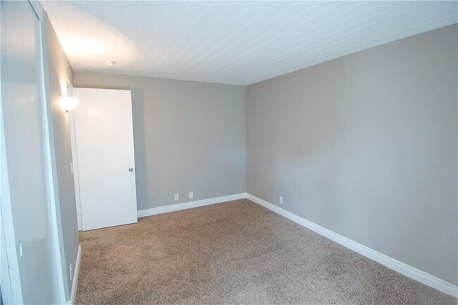 Building Photo - 316 Cazador Ln