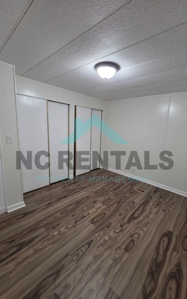 Building Photo - 7100 Tipton Dr