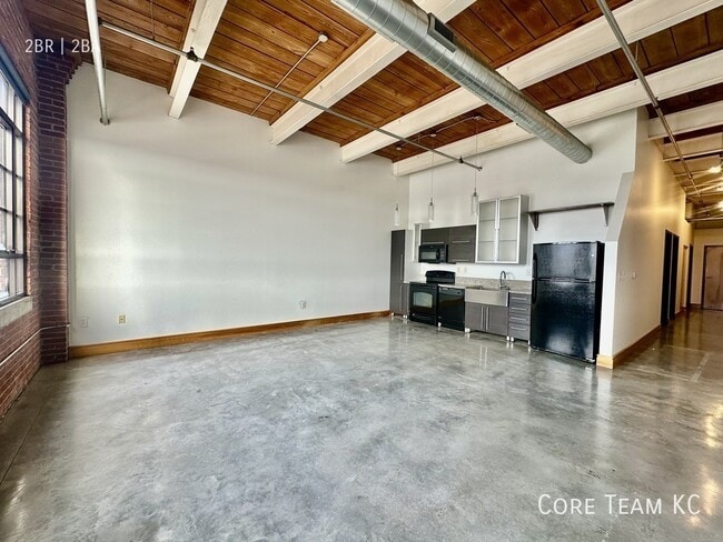 Building Photo - 382 W 22nd St
