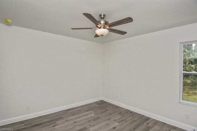 Building Photo - 4 bedroom home!