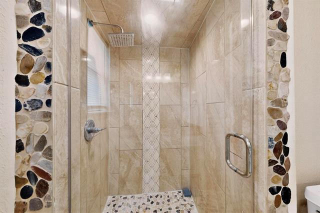 Building Photo - 2407 Meadow Creek Dr