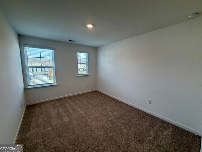 Building Photo - 788 Gelderland Dr