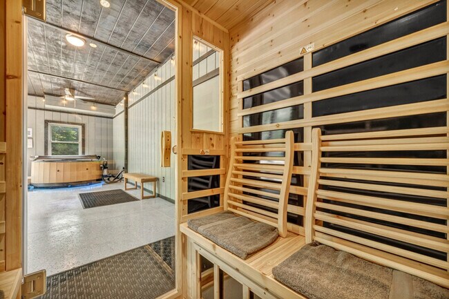 Building Photo - 23120 Bates Rd