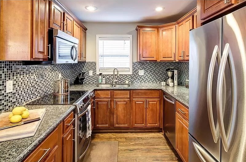 Building Photo - 152 Howell St NE