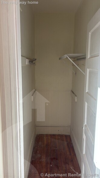 Building Photo - 76 Conwell Ave