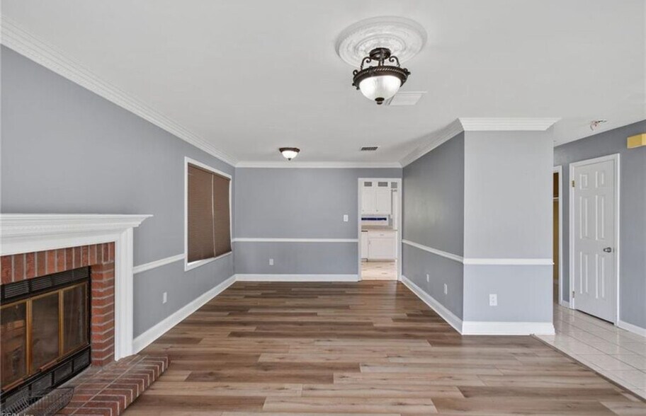 Building Photo - 1901 Haviland Dr