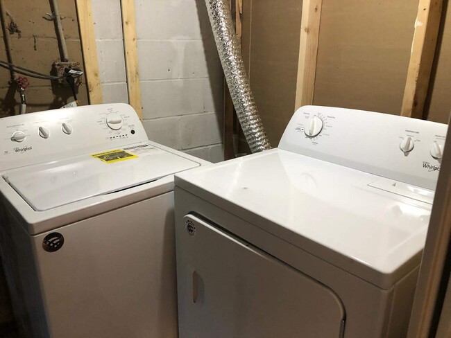 Washer & Dryer machines - 32 Locker St