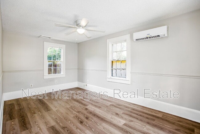 Building Photo - 210 Sedberry St