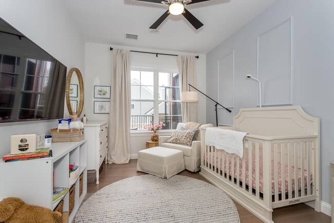 Building Photo - DGevol