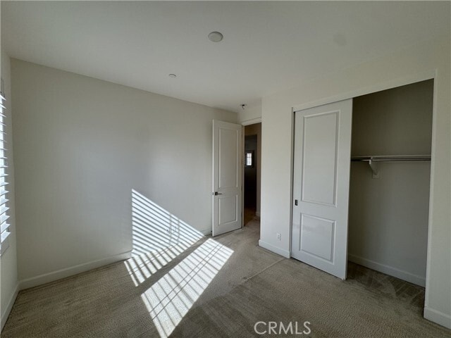 Building Photo - 66 Diamond Flats