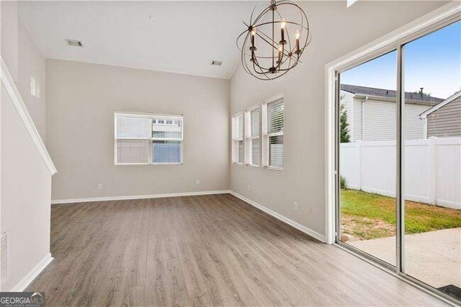 Building Photo - 252 Hiawassee Dr