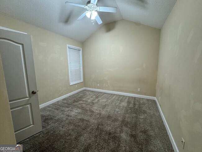 Building Photo - 217 Austin Ryan Dr