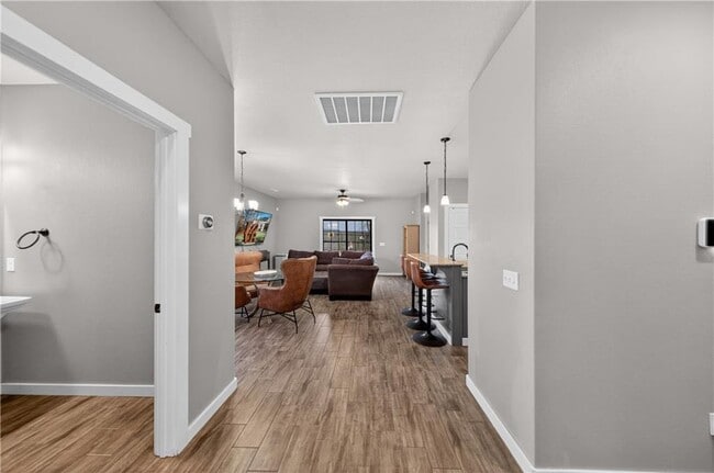 Building Photo - 396 N Torc Ln