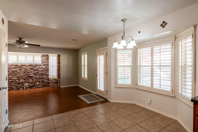 Building Photo - 12297 Kingsgate Ct