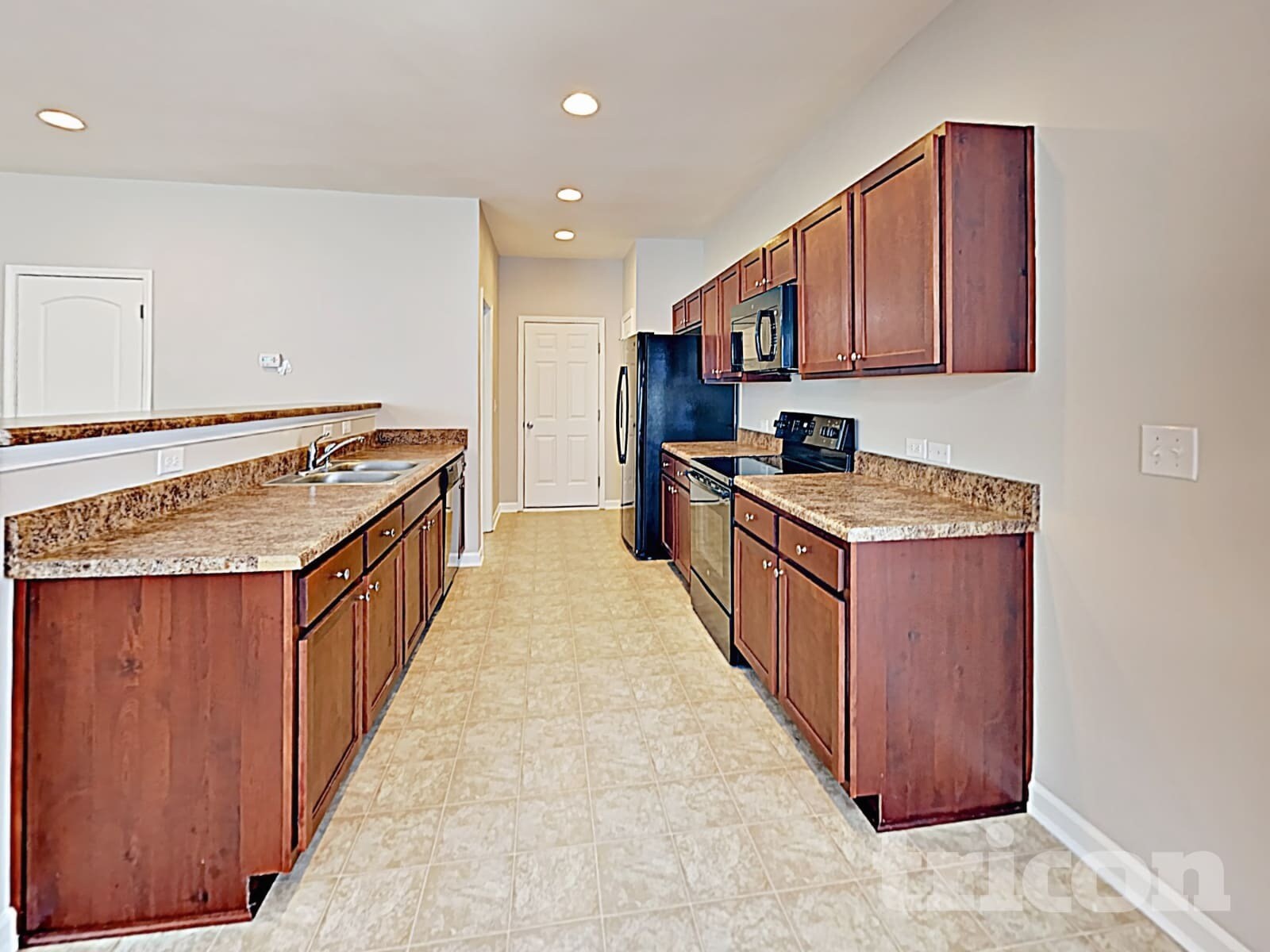 Building Photo - 1195 Thanet St SW