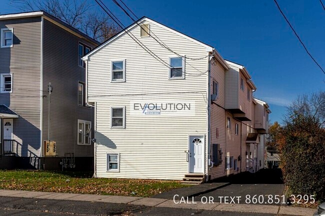 Building Photo - 71 Williams St