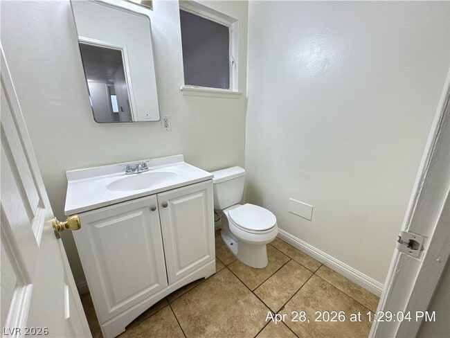 Building Photo - 210 S Mallard St