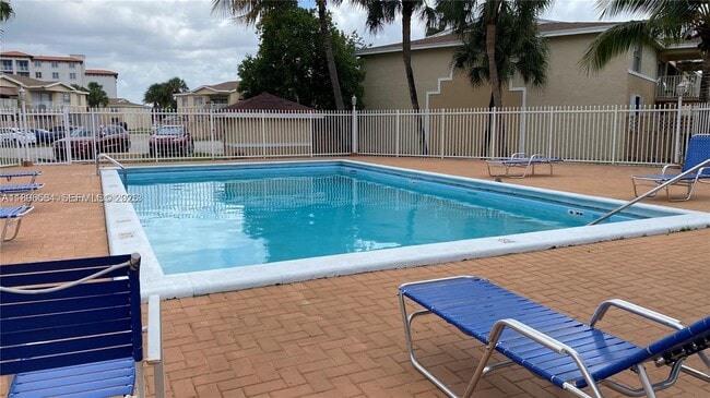 Building Photo - 4220 NW 79th Ave