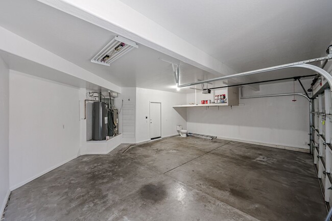 Building Photo - RV GATE! Lovely 4 bedroom, 3 bathroom home...