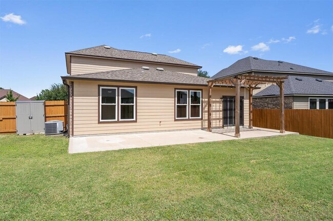 Building Photo - 18825 Star Gazer Way