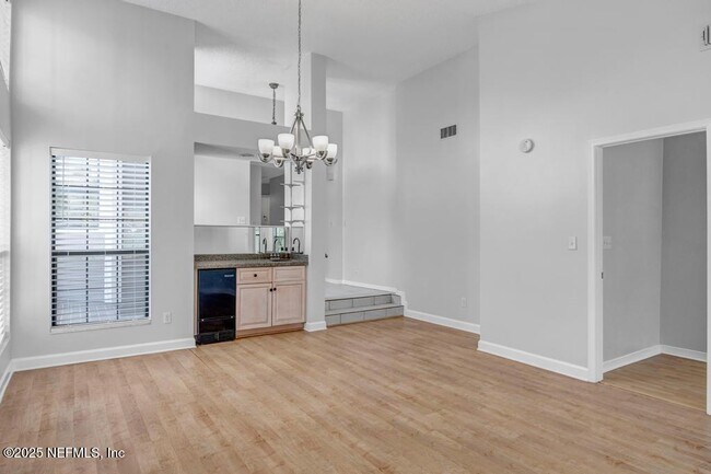Building Photo - 101 Willow Pond Ln