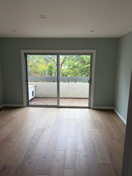 Patio access from Bedroom - 4900 Overland Ave