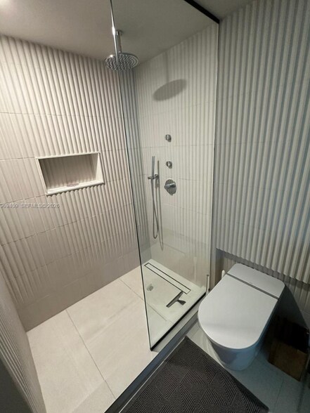 Building Photo - 4250 Biscayne Blvd