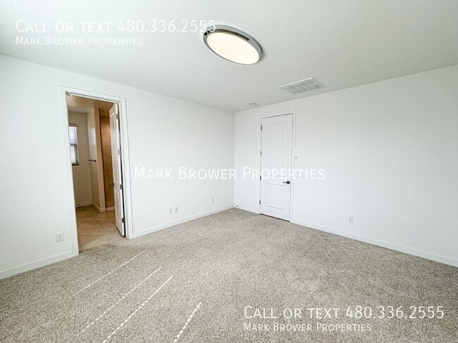 Building Photo - 72 S 157th Ln