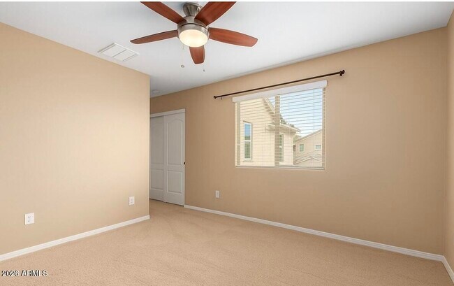 Building Photo - 3660 E Zachary Dr