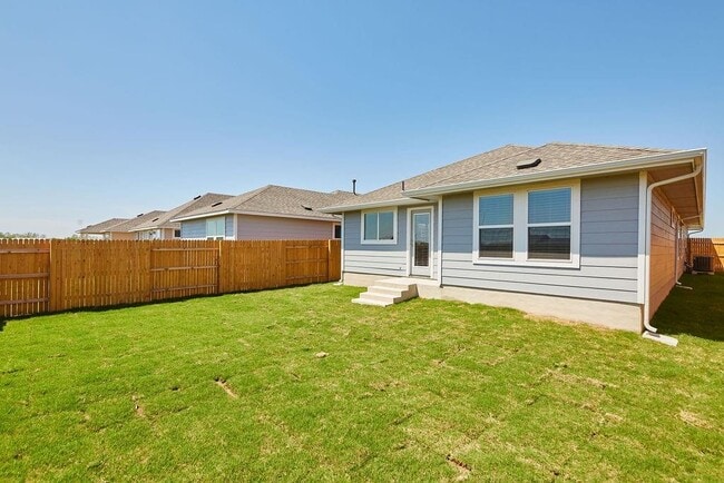 Building Photo - 303 Trailside Ln