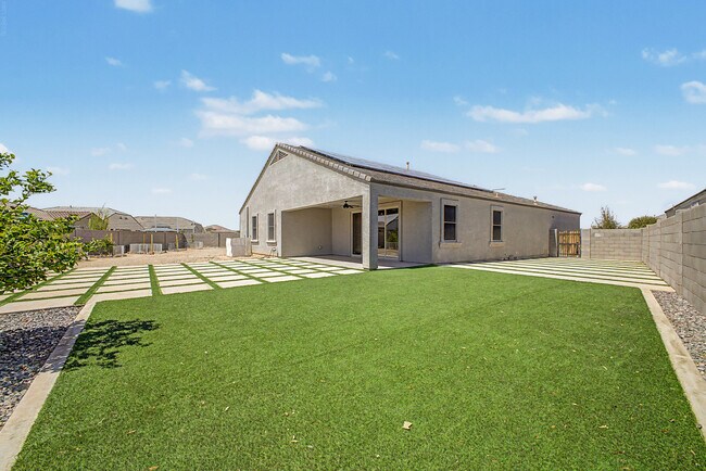 Building Photo - 30731 Monterey Cir