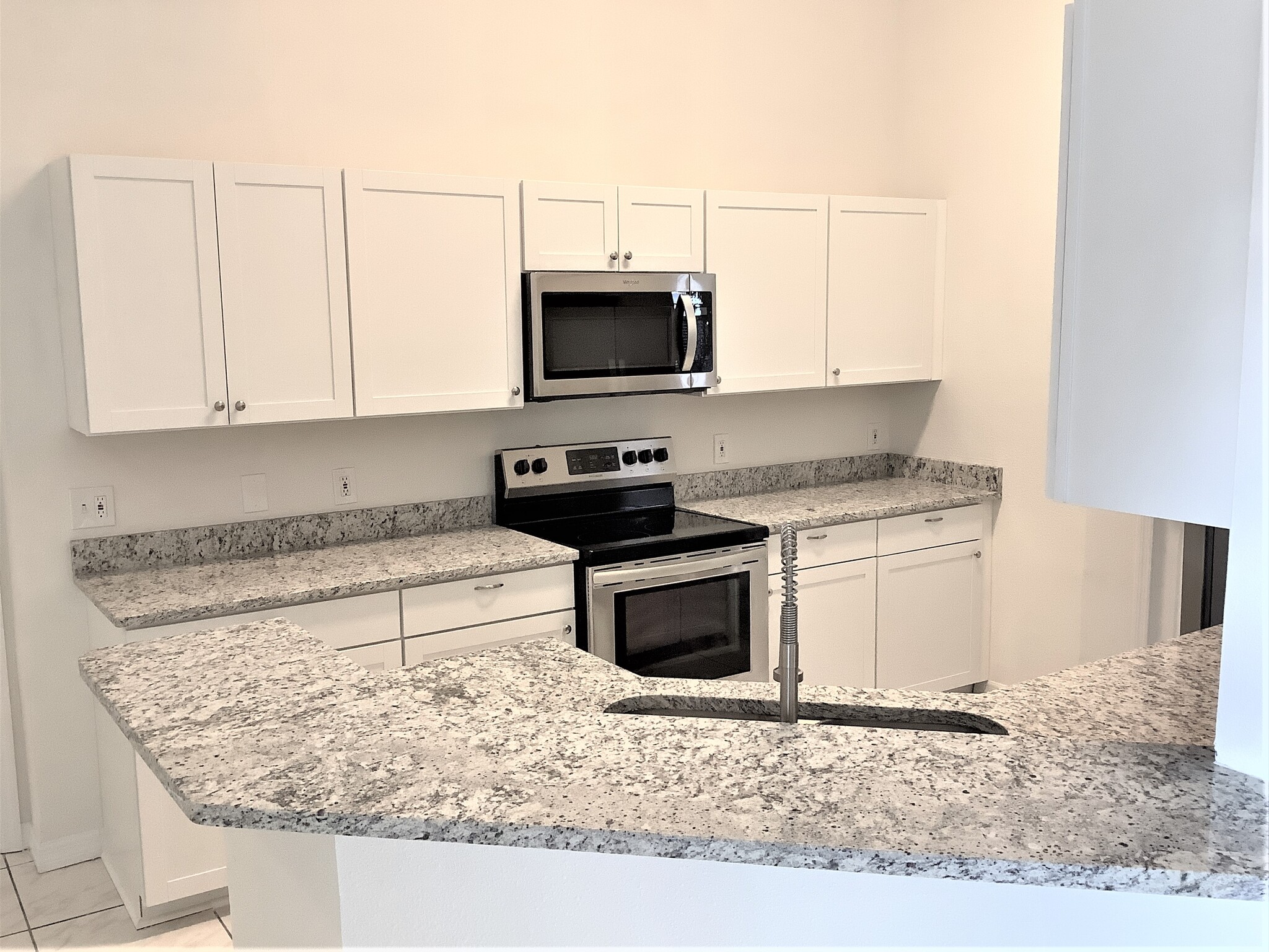 Building Photo - 2808 Berkshire Cir