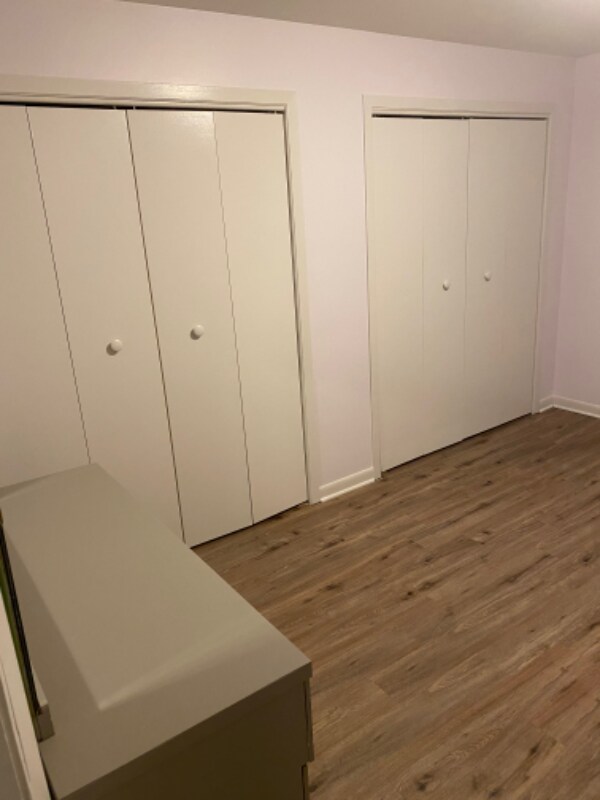 Building Photo - 902 Townline Rd