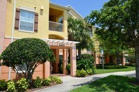 Building Photo - Nice 3/2 Condo in Horizons at Vista Lakes ...