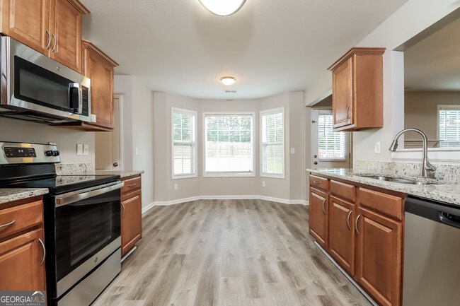 Building Photo - 1021 Bluecoat Cir