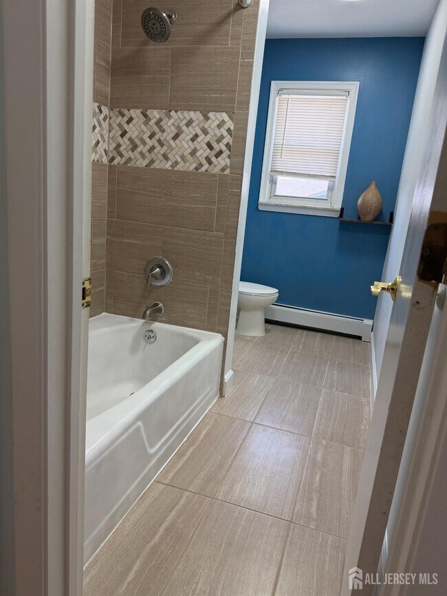 Building Photo - 2538 Spruce St