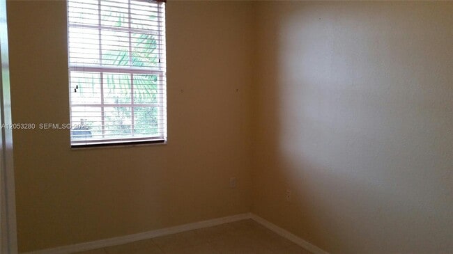 Building Photo - 11833 SW 152nd Ct