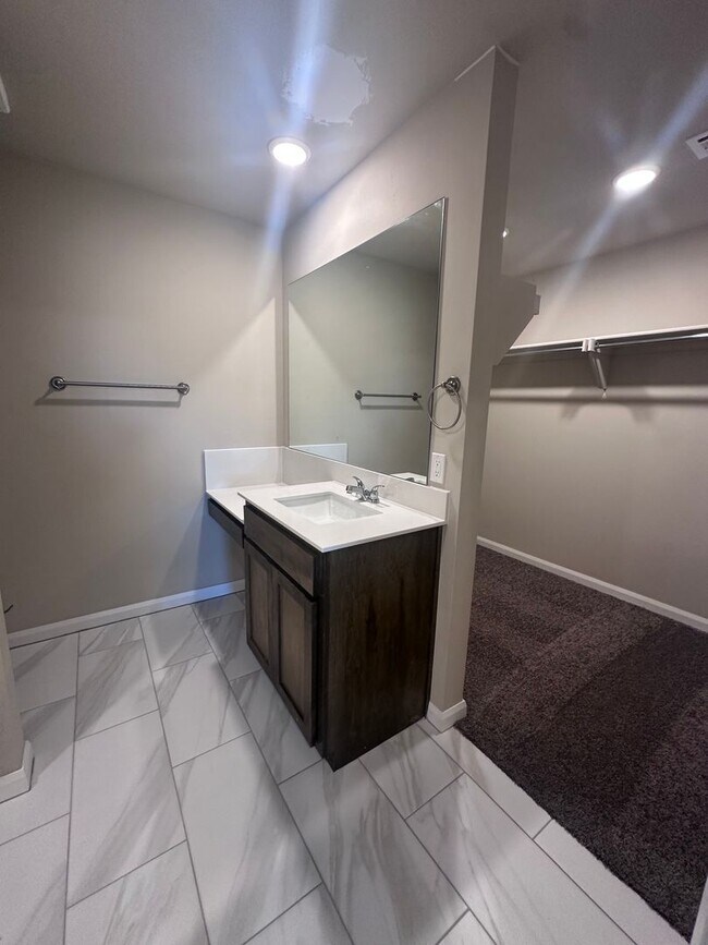 Building Photo - First Month Free!