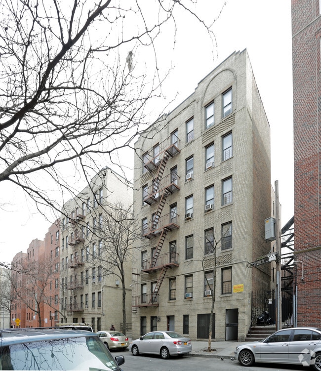 Building Photo - 3514 Rochambeau Ave