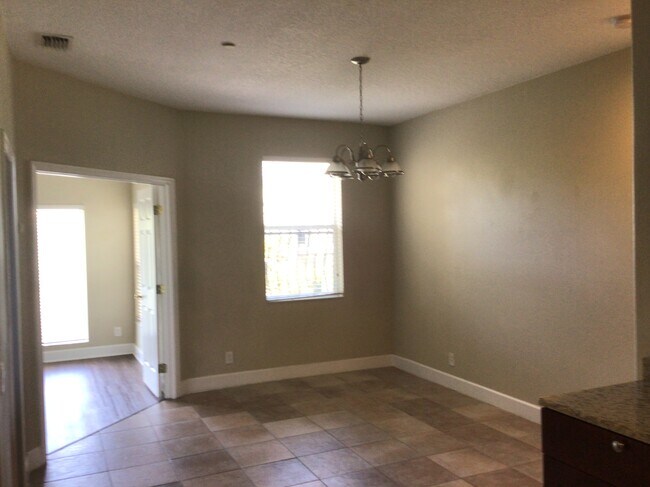 Building Photo - 1189 Venetian Harbor Drive NE